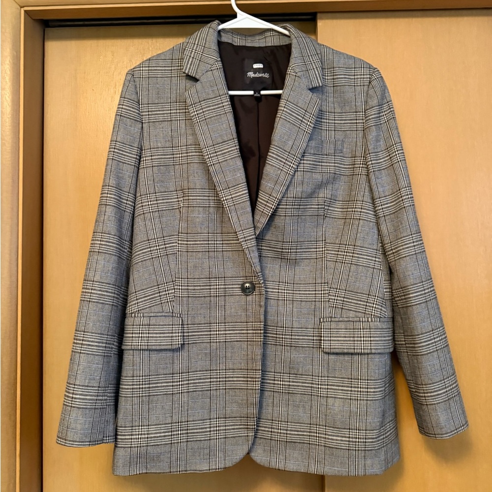 Madewell Women’s Plaid Blazer in Black and White